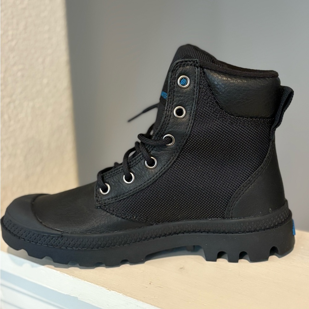 Palladium Women’s Pampa Sport Cuff Waterproof Boots Black Size 5 NEW - Picture 3 of 10